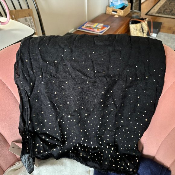 Assorted Pashminas/Wraps - Picture 3 of 9